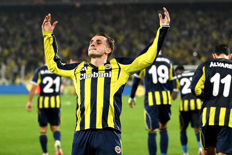 UEFA Avrupa Ligi'nde Fenerbahçe, Stuttgart'ı Kerem Aktürkoğlu'nun penaltı golüyle 1-0 yenerek 3 maçta 6 puana ulaştı