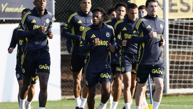 Süper Lig’in 9. haftasında sahasında Karagümrük’ü konuk edecek Fenerbahçe, milli oyuncularından yoksun şekilde çalışmalarına devam etti.