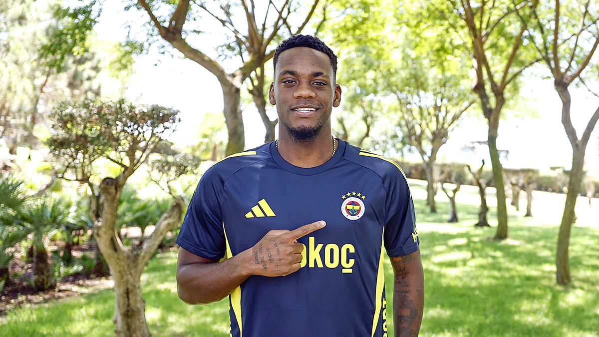 Fenerbahçe’nin yaz transfer döneminde Al-Nassr’dan 1 yıllığına kiralık olarak kadrosuna kattığı Jhon Duran, bekleneni veremeden ayrılığa yaklaştı.