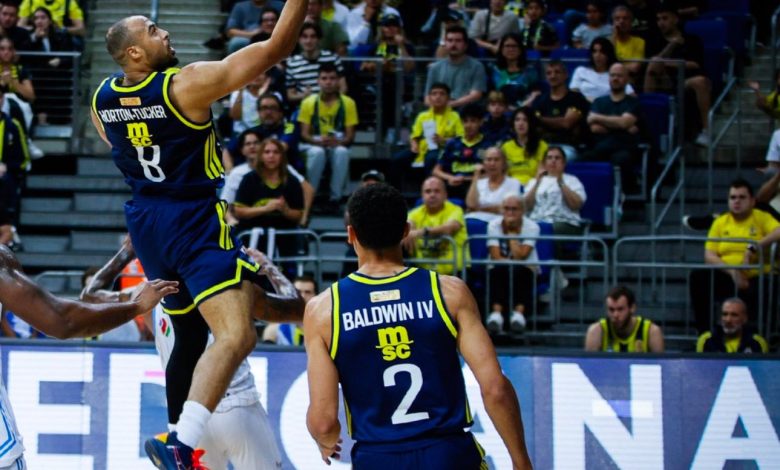 Fenerbahçe Beko, son şampiyonu olduğu EuroLeague'de kendi sahasında Kızılyıldız'a kaybederek üçüncü maçında ikinci yenilgisini aldı