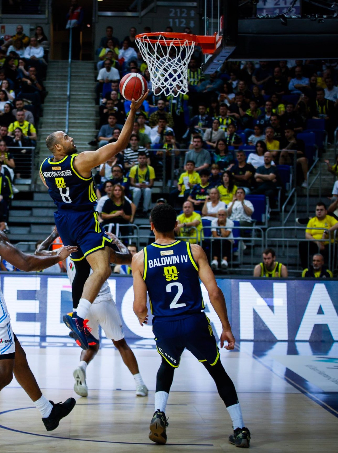 Fenerbahçe Beko, son şampiyonu olduğu EuroLeague'de kendi sahasında Kızılyıldız'a kaybederek üçüncü maçında ikinci yenilgisini aldı