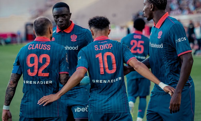 Fenerbahçe'nin UEFA Avrupa Ligi'nde 2-1 mağlup ettiği Nice, 34. dakikada 10 kişi kaldığı Monaco deplasmanında berabere kaldı