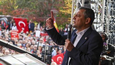 CHP Genel Başkanı Özgür Özel, Brüksel’de düzenlenen “Millet İradesine Sahip Çıkıyor” mitinginde Avrupa’daki Türk gençlerine seslenerek siyasete katılma çağrısı yaptı.