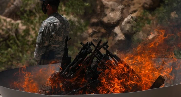PKK, Türkiye’deki tüm faaliyetlerini sona erdirdiğini ve sınır içindeki güçlerini tamamen çektiğini açıkladı.