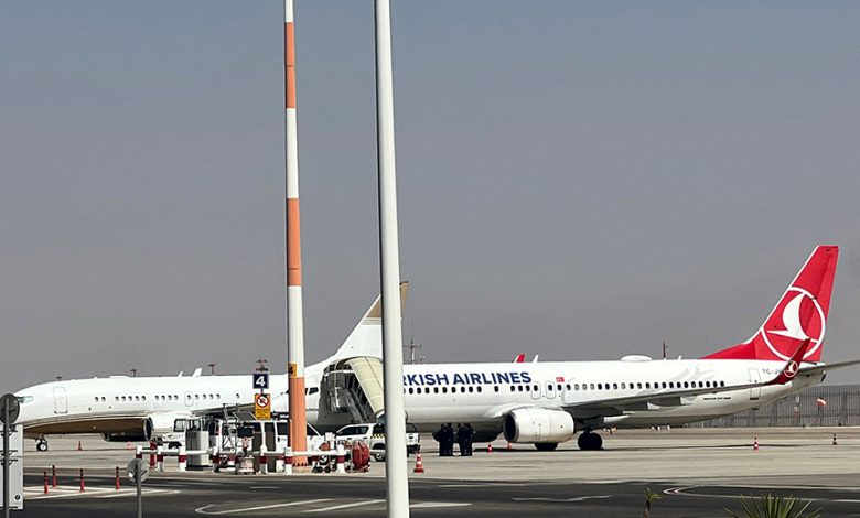 İsrail tarafından uluslararası sularda saldırıya uğrayıp alıkonulan Küresel Sumud Filosu’nda yer alan 137 aktivisti taşıyan Türk Hava Yolları (THY) uçağı İstanbul Havalimanı’na indi.