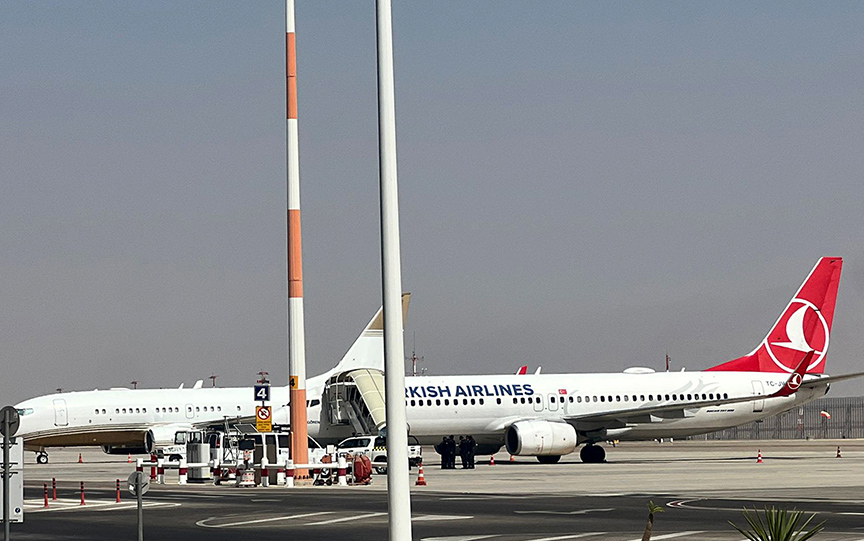 İsrail tarafından uluslararası sularda saldırıya uğrayıp alıkonulan Küresel Sumud Filosu’nda yer alan 137 aktivisti taşıyan Türk Hava Yolları (THY) uçağı İstanbul Havalimanı’na indi.