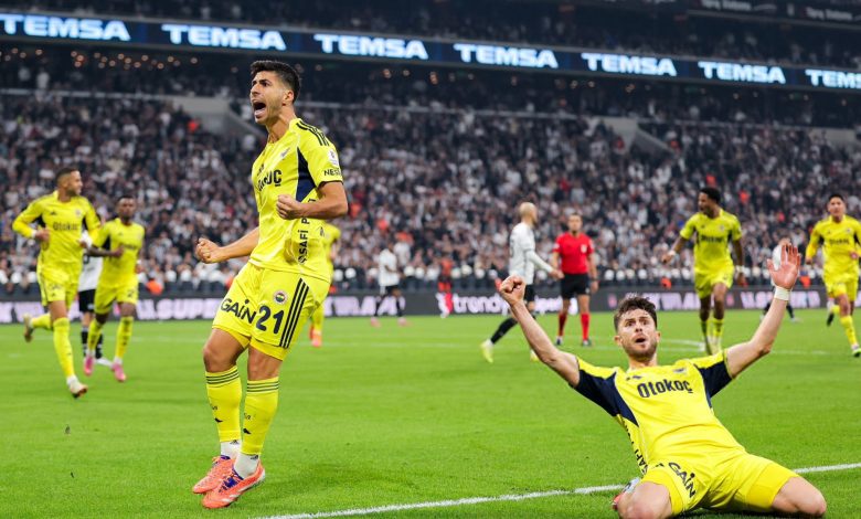 Fenerbahçe, 2-0 geriye düştüğü Beşiktaş derbisinde deplasmanda 3-2 kazanarak büyük bir başarıya imza attı