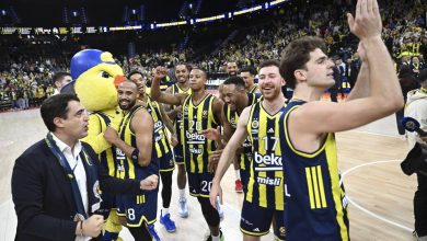 Esenler Erokspor'u deplasmanda yenen Fenerbahçe Beko, Türkiye Sigorta Basketbol Süper Ligi'nde üst üste yedinci galibiyetini aldı