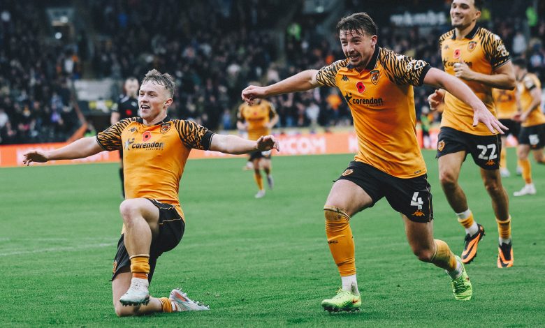 İngiltere Championship Ligi’nde Acun Ilıcalı’nın sahibi olduğu Hull City, Portsmouth’u 3-2 yenerek zirve yarışında yer almayı sürdürdü