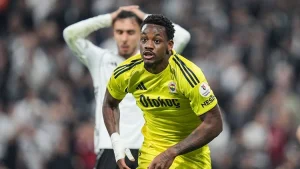 Fenerbahçe’ye Beşiktaş karşısında galibiyeti getiren golü atan Jhon Duran, “Uzun bir sakatlık sürecinden sonra geri dönmek benim için çok önemliydi.