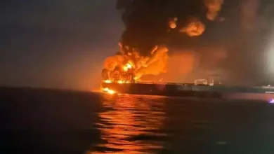 Karadeniz açıklarında patlama sonrası alev alan KAIROS’tan 25 mürettebat sağ kurtarıldı. Benzer saatlerde isabet aldığını bildiren VIRAT’ta ise 20 personelin sağlık durumu iyi.