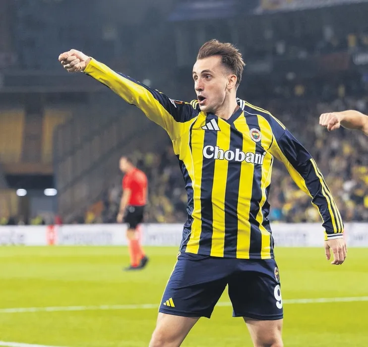 Harry Potter evrenine ait müzik, logo ve görselleri izinsiz kullandığı iddiasıyla Warner Bros, milli futbolcu Kerem Aktürkoğlu için mahkemeye başvurdu.