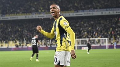 Fenerbahçe’de teknik heyetin kadro dışı bıraktığı Rodrigo Becao’nun, uzun süren sakatlık süreci ve yetersiz performans gerekçesiyle devre arasında takımdan ayrılması bekleniyor.