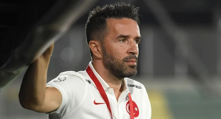 Borsa İstanbul’daki yapay fiyat hareketleriyle ilgili yürütülen soruşturmada, eski milli futbolcu Gökhan Gönül’ün de aralarında bulunduğu 12 şüpheli gözaltına alındı.