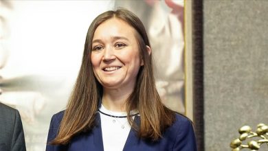 Kolon kanseri nedeniyle bir süredir yoğun bakımda tedavi gören Manisa Şehzadeler Belediye Başkanı Gülşah Durbay’dan acı haber geldi.