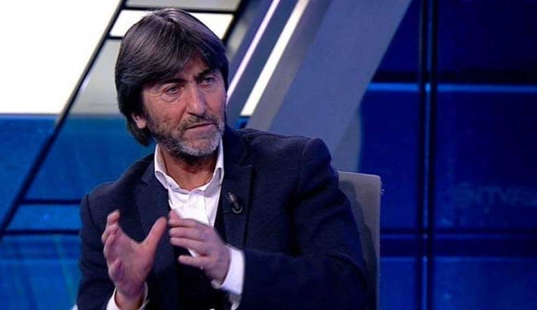 Rıdvan Dilmen, Fenerbahçe ile Galatasaray arasında 1-1 sonuçlanan maçın değerlendirmesinde bulundu.