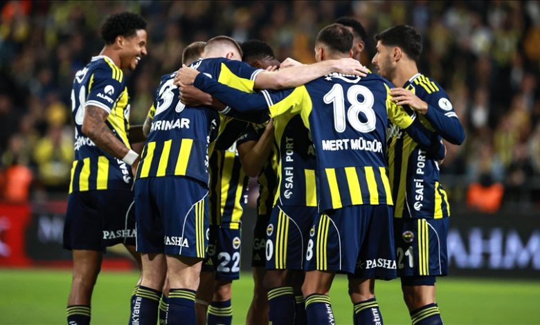 Fenerbahçe, UEFA Avrupa Ligi’nde yoluna devam ederken bu kez sahasında güçlü bir rakiple karşı karşıya geliyor.