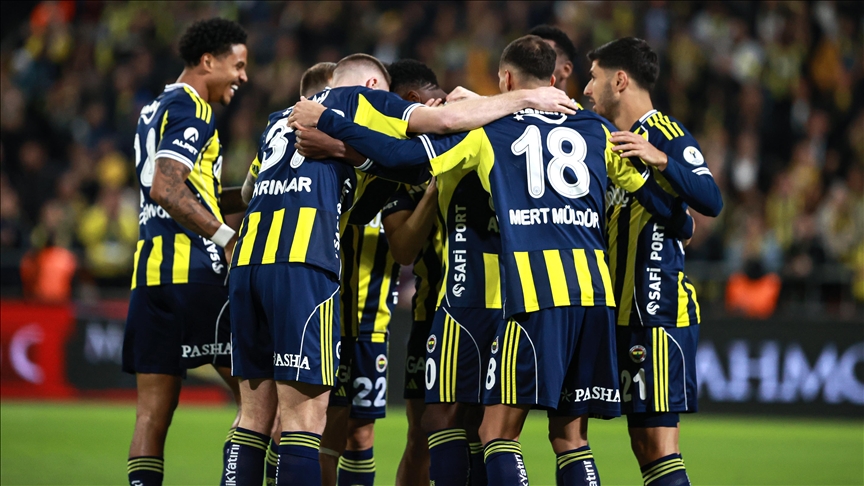 Fenerbahçe, UEFA Avrupa Ligi’nde yoluna devam ederken bu kez sahasında güçlü bir rakiple karşı karşıya geliyor.