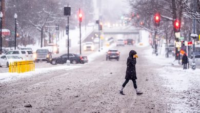ABD kar yağışının esiri oldu. Maryland’den Maine’e kadar etkili olan şiddetli kar fırtınası milyonlarca kişiyi evlerine kapattı.