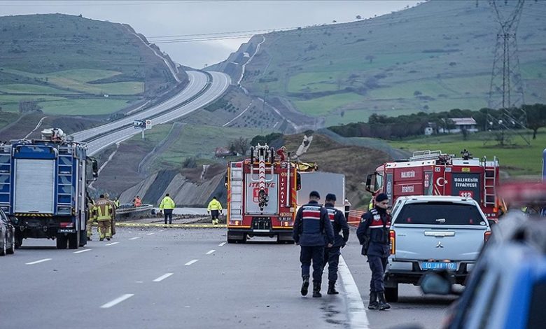 9’uncu Ana Jet Üs Komutanlığı’ndan havalanan F-16 savaş uçağıyla gece saatlerinde irtibat kesildi.