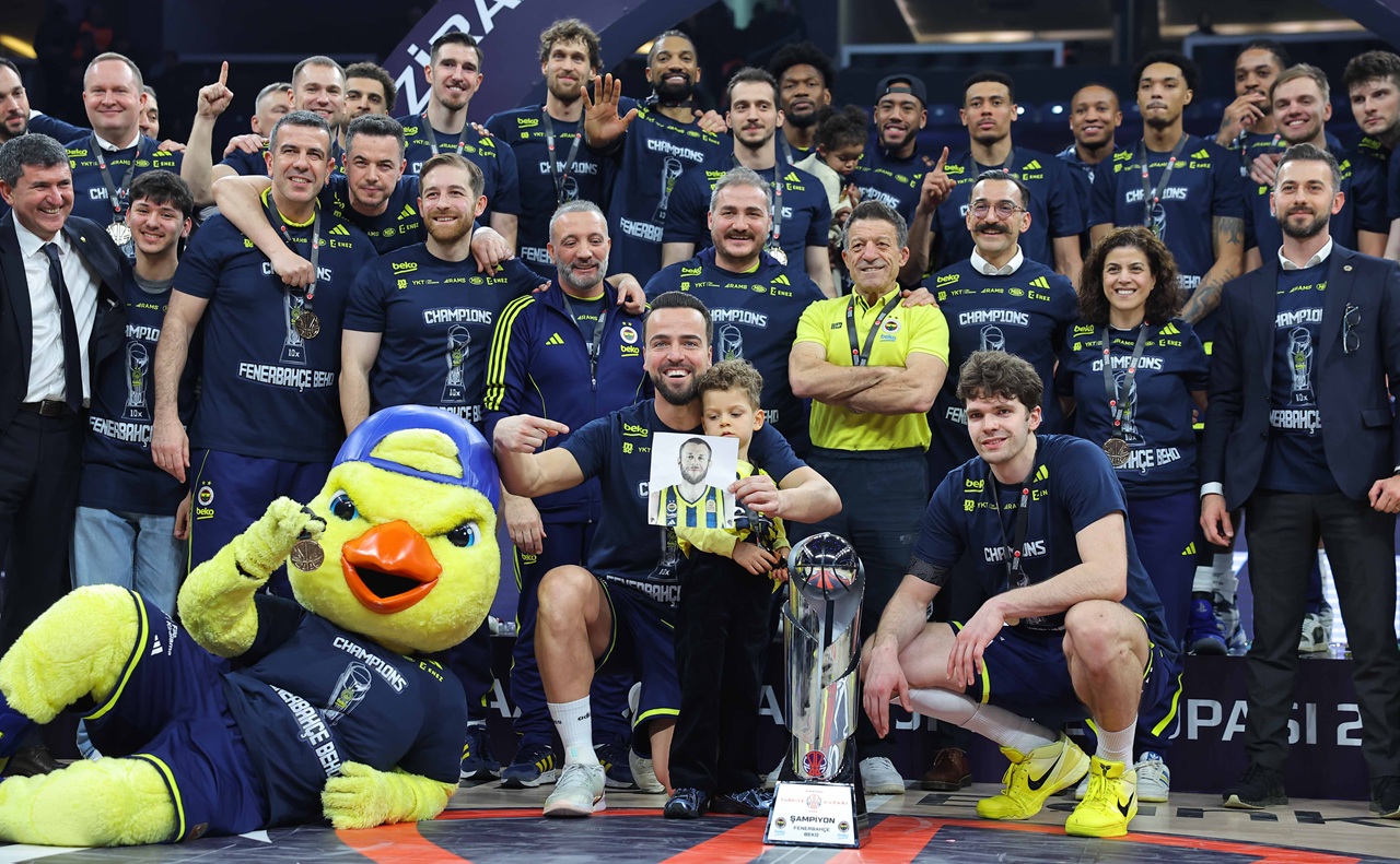 Beşiktaş GAİN’i 91-74 mağlup eden Fenerbahçe Beko, Türkiye Kupası’nı üst üste üçüncü, toplamda ise 10. kez kazandı.