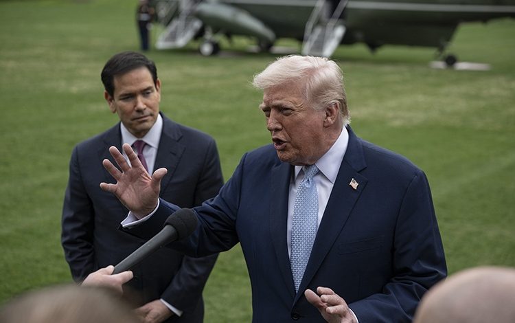 ABD Başkanı Donald Trump, İran ile doğrudan görüşmeler yapıldığını açıklayarak anlaşmaya çok yakın olunduğunu söyledi.