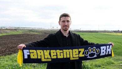 Tahliye edilen Fenerbahçeli futbolcu Mert Hakan Yandaş, cezaevi çıkışında yaptığı açıklamada ailesine kavuşmak ve kısa sürede takıma dönmek istediğini söyledi