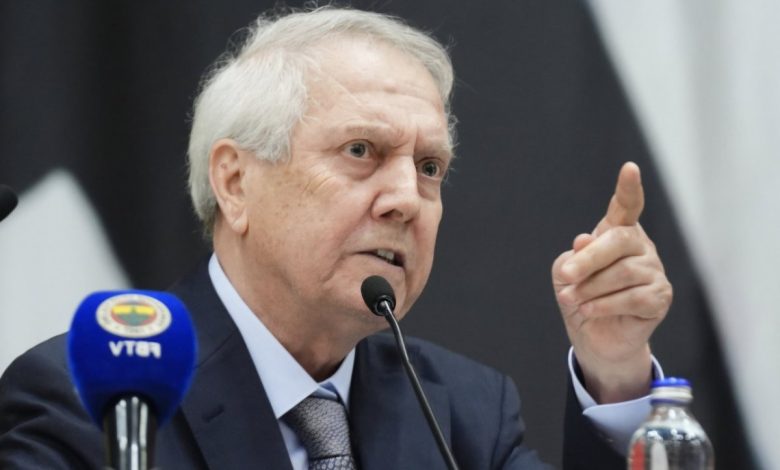 Aziz Yıldırım'dan Galatasaray'a çok sert sözler 1 Fenerbahçe'de başkanlığa aday olan Aziz Yıldırım, Galatasaray'ın şike imalı açıklamasına karşı sert bir çıkış yaptı