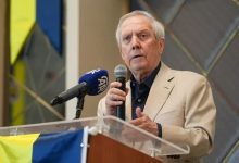 Aziz Yıldırım’ın evinde feci ölüm 7 Fenerbahçe Kulübü Başkanı Aziz Yıldırım’ın kızına manikür hizmeti vermek için eve giden kuaför Derya Gündoğdu, yaşamını yitirdi.