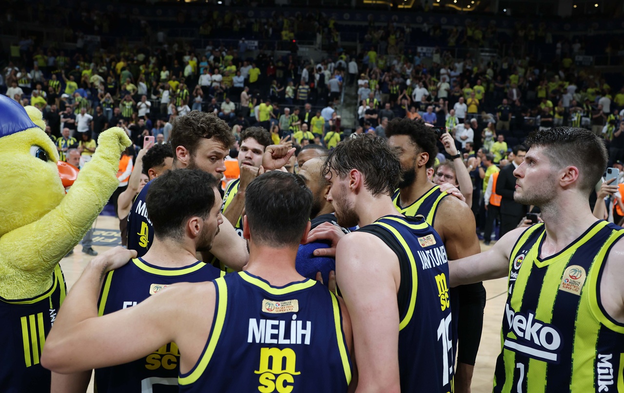 Türkiye Sigorta Basketbol Süper Ligi play-off final serisinin ikinci maçında Fenerbahçe Beko, sahasında Beşiktaş GAİN’i 93-68 mağlup etti.