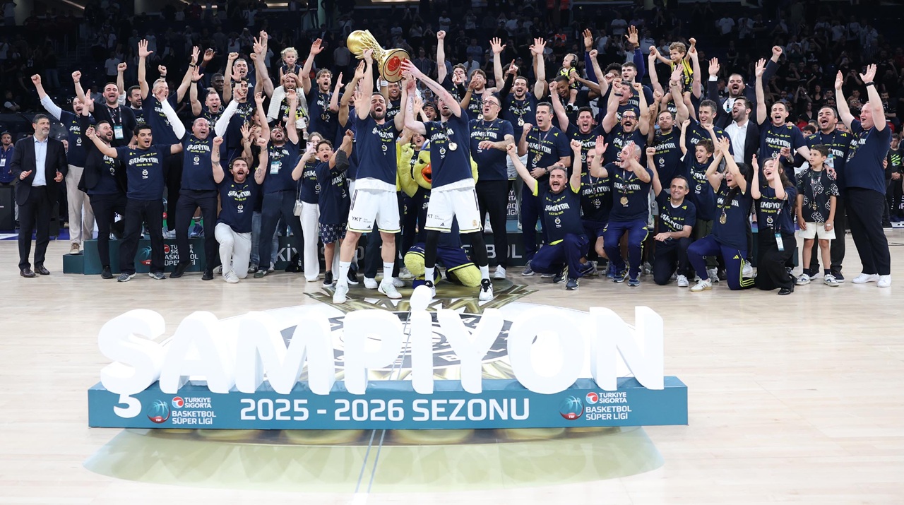Fenerbahçe Beko, Beşiktaş GAİN’i deplasmanda 77-75 mağlup ederek seriyi 3-1 kazandı.