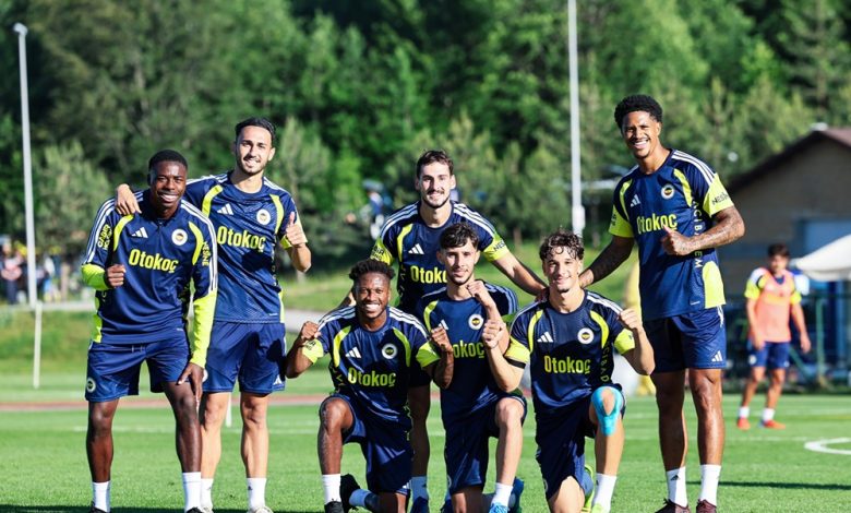 Fenerbahçe, yeni sezon hazırlıklarına Topuk Yaylası Tesisleri’nde yaptığı antrenmanla devam etti.