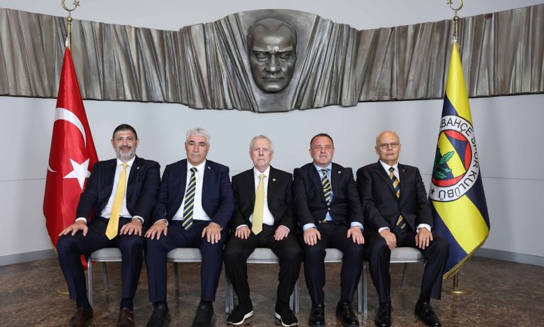 Fenerbahçe Spor Kulübü ve Fenerbahçe Futbol AŞ, rutin Yönetim Kurulu toplantılarını eş zamanlı olarak gerçekleştirdi.