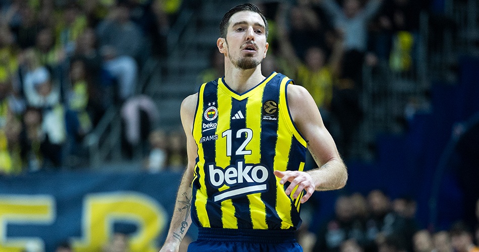 Fenerbahçe Erkek Basketbol Takımı’nın Fransız oyuncusu Nando De Colo, profesyonel basketbol kariyerini noktaladı.
