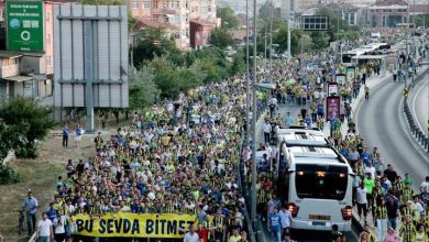 Fenerbahçe, 3 Temmuz sürecinin 15. yılında yayımladığı açıklamada, kulübün o dönemde taraftarıyla birlikte kenetlendiğini vurguladı.