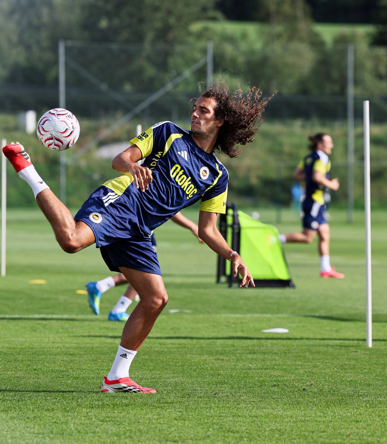 Fenerbahçe, Avusturya kampındaki ilk hazırlık maçında Admira Wacker ile karşılaşacak.
