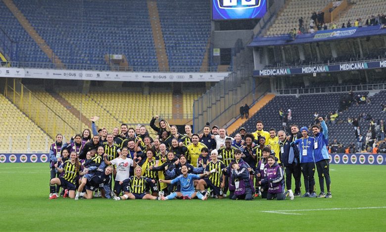 Fenerbahçe ArsaVev Kadın Futbol Takımı, yeni sezon planlaması kapsamında 7 futbolcuyla yollarını ayırdığını açıkladı.