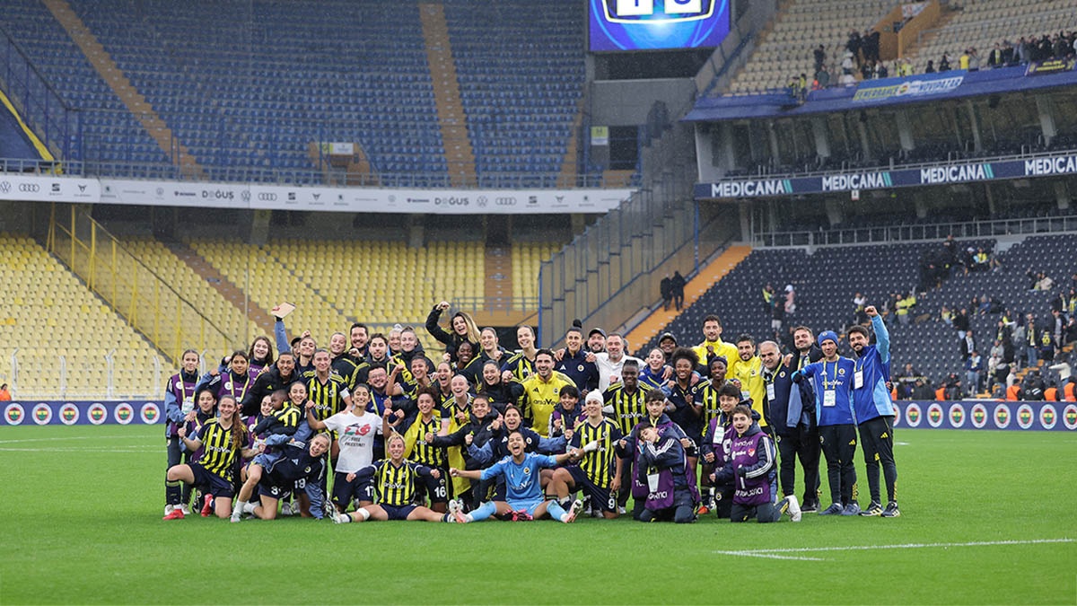 Fenerbahçe ArsaVev Kadın Futbol Takımı, yeni sezon planlaması kapsamında 7 futbolcuyla yollarını ayırdığını açıkladı.