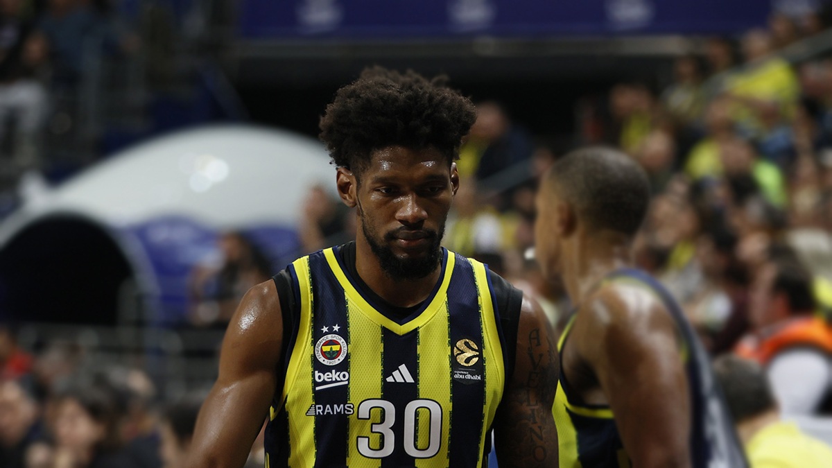 Fenerbahçe Erkek Basketbol Takımı, ocak ayında kadroya katılan Gabonlu pivot Chris Silva’nın sözleşmesinin 1+1 yıllığına uzatıldığını açıkladı.