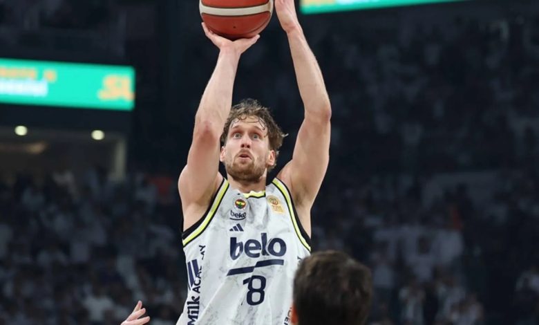Fenerbahçe’de Mikael Jantunen ile yollar ayrıldı 1 Fenerbahçe Erkek Basketbol Takımı, 2025-2026 sezonu başında kadroya katılan Mikael Jantunen ile yolların ayrıldığını açıkladı.