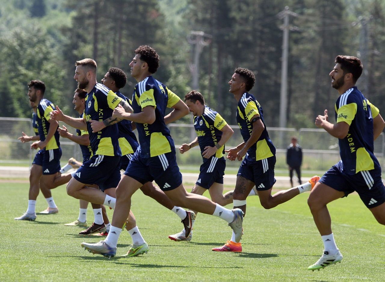 Fenerbahçe, 2026-2027 sezonu hazırlıkları kapsamında Topuk Yaylası’ndaki ilk etap kamp çalışmalarını tamamladı.