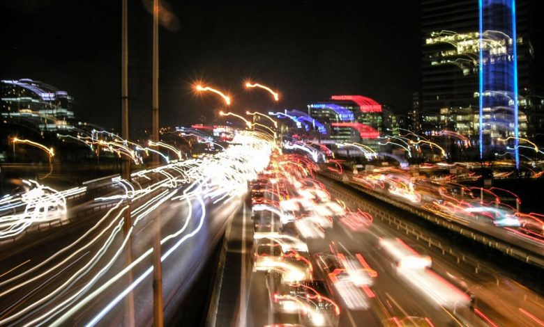 İstanbul'dan Yunanistan'a arabayla: rota ve mola planı 1 Gece saatlerinde şehir çıkışında otoyol trafiği