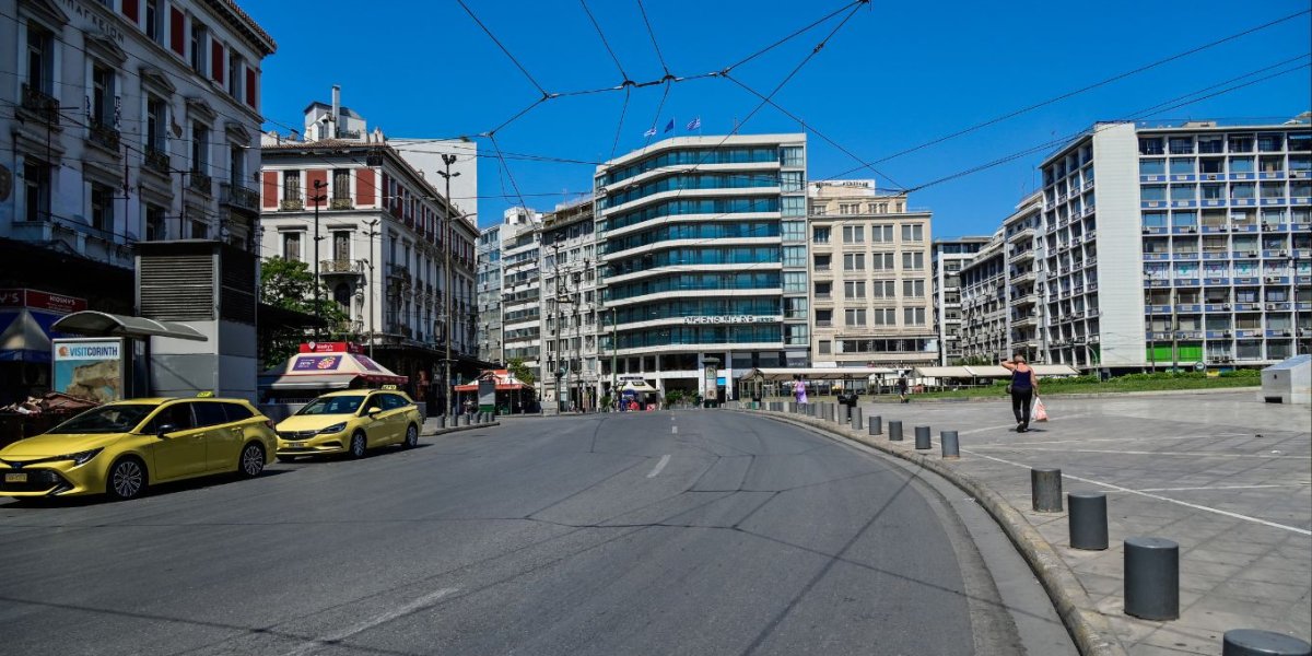 Ağustosta Atina: kapalı dükkânlar, boş sokaklar, açık müzeler 1 Ağustos Atina