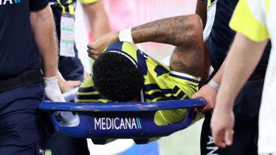 Fenerbahçe’den Oosterwolde açıklaması 2 Fenerbahçe, Sturm Graz maçında sakatlanarak oyundan çıkan Jayden Oosterwolde’nin sağlık durumu hakkında açıklama geldi.
