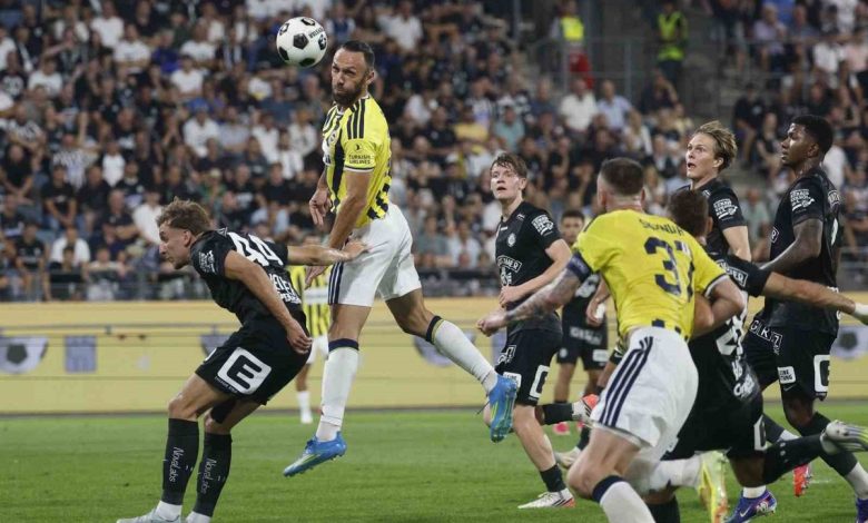 Fenerbahçe, UEFA Şampiyonlar Ligi play-off turu ilk maçında yarın Olimpik Lyon’u İstanbul’da ağırlayacak.