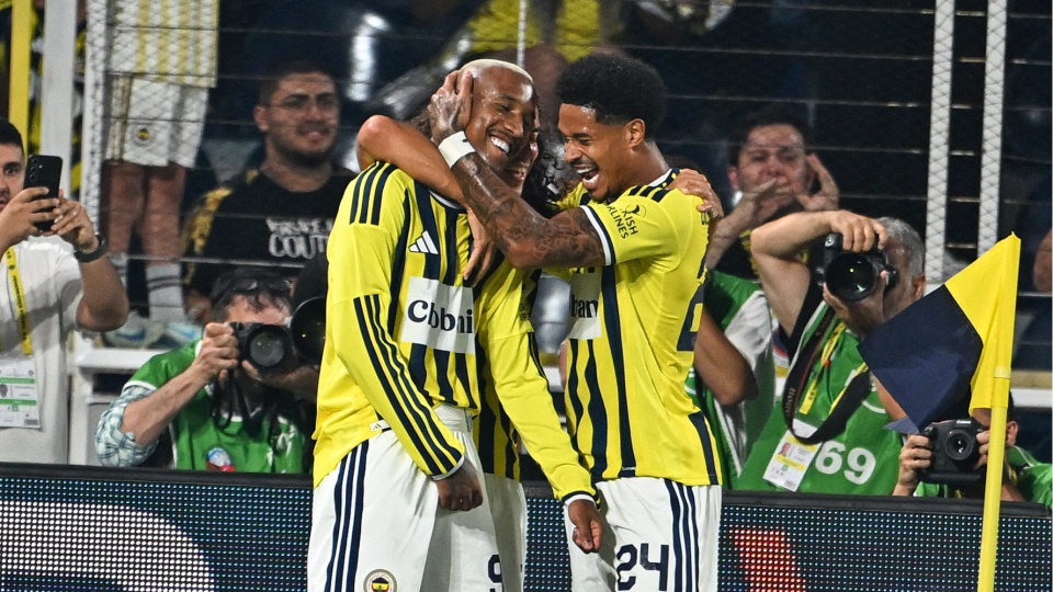 Fenerbahçe, UEFA Şampiyonlar Ligi 3. eleme turu rövanşında Sturm Graz’a konuk olacak.