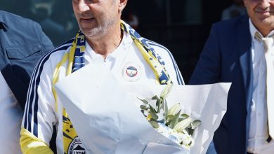 İsmail Kartal‘dan TFF’ye: Mağdur olduk 2 Fenerbahçe Teknik Direktörü İsmail Kartal, Olimpik Lyon ile oynanacak Şampiyonlar Ligi play-off rövanşı öncesinde konuştu.