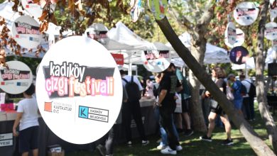 Kadıköy Çizgi Festivali’nin afişi belli oldu: 174 eser arasından seçildi 2 Kadıköy Belediyesi Karikatür Evi’nin, bu yıl yedincisi düzenlenecek Kadıköy Çizgi Festivali için açtığı afiş tasarım yarışması sonuçlandı.