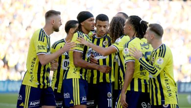 Fenerbahçe'den inanılmaz performans: 8-0 2 Fenerbahçe, Trendyol Süper Lig'de son iki haftada 5 puan kaybetmesinin ardından Eyüpspor karşısında gol şov yaptı