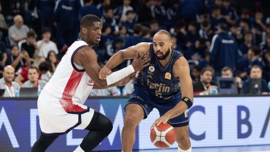 Son şampiyon Fenerbahçe Tarfin, Basketbol Süper Ligi’nin ilk haftasında Bahçeşehir’e deplasmanda 98-83 mağlup oldu.